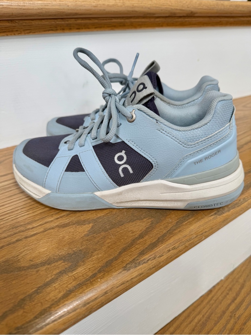 On Running "The Roger" Women’s Tennis Shoes Sneakers